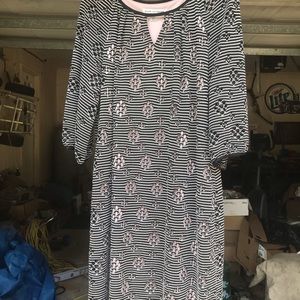 Madison Lee size 16, Chris McLaughlin size 16